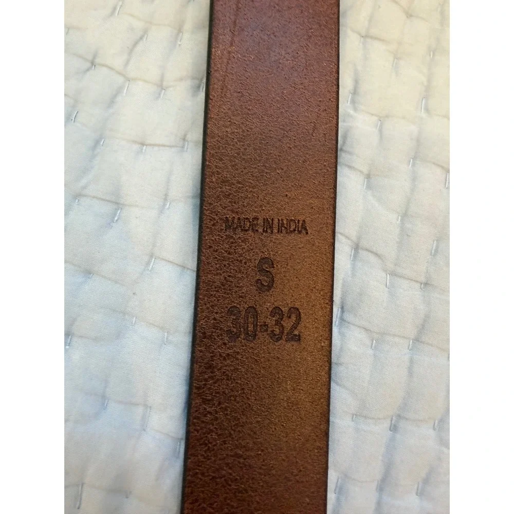 Stone Mountain Mens Cognac Brown Genuine Leather Belt Size 30-32 S Distressed
